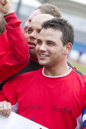 Gavin Blyth Memorial Cup Feb 19 2011 Ryan Thomas image 5 sm.jpg